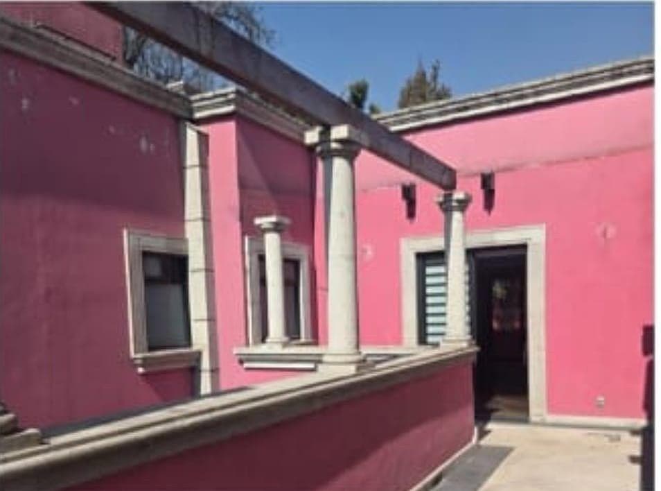 Victorian-Style House for Sale in Santa Catarina, Coyoacán, with a Swimming Lane