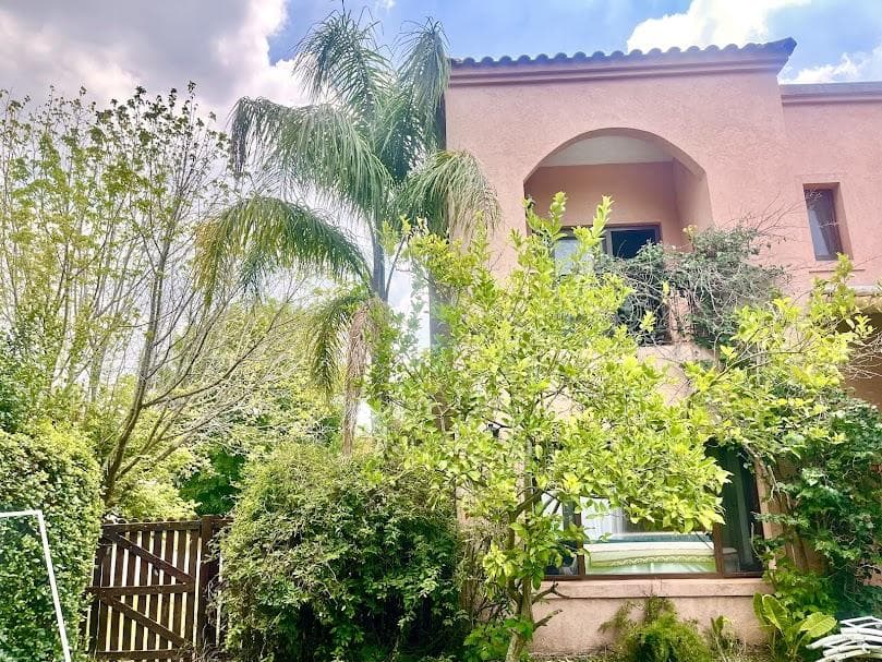 Furnished house for rent for one year. San Isidro Labrador neighborhood