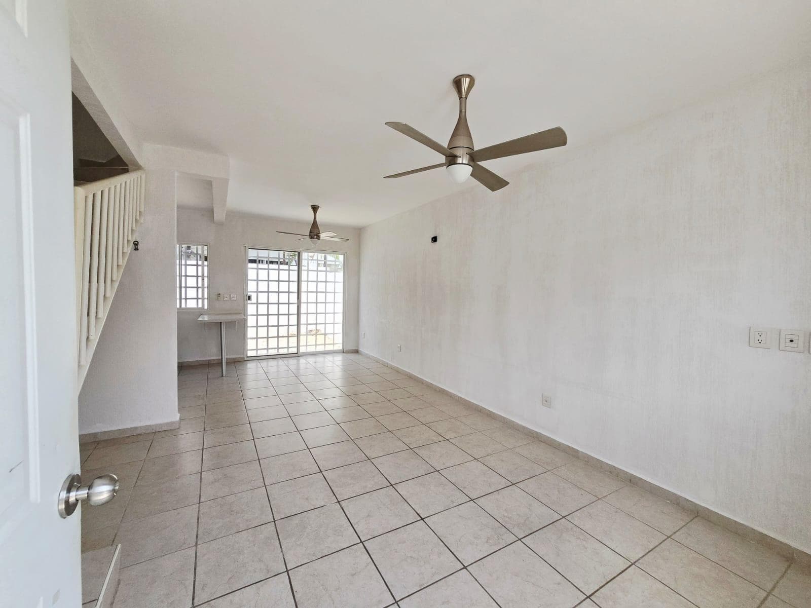 House for Sale on Paseo de los Olivos, 2 Bedrooms, Playa del Carmen