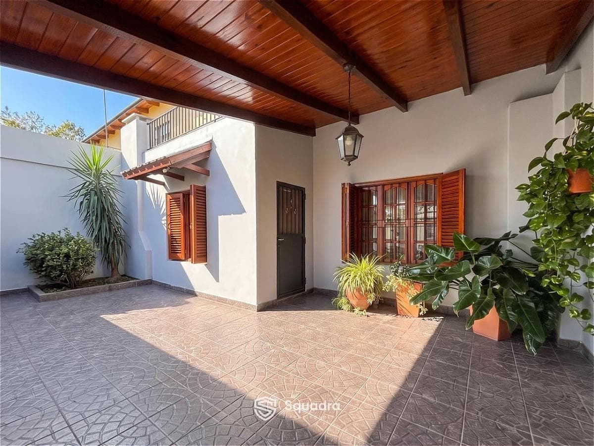 FOR SALE - 2-bedroom house with a patio - Alberdi Neighborhood, Rosario.