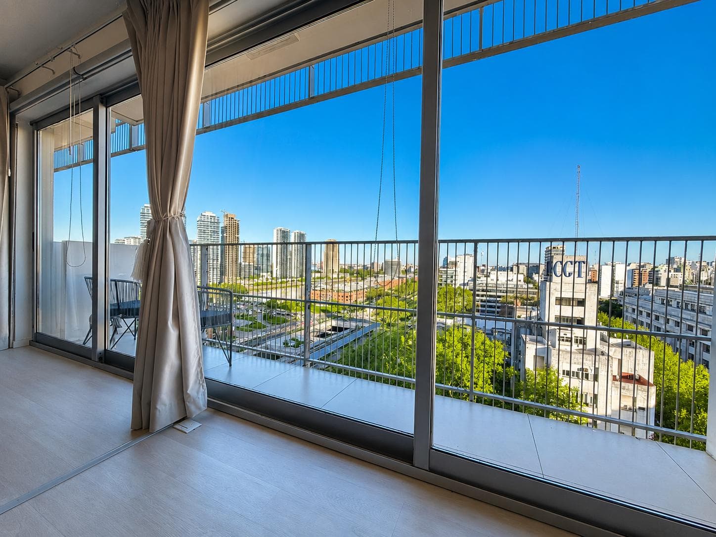 Studio apartment for sale, 46 m², can be divided, with balcony and parking space, full amenities, Madero neighborhood