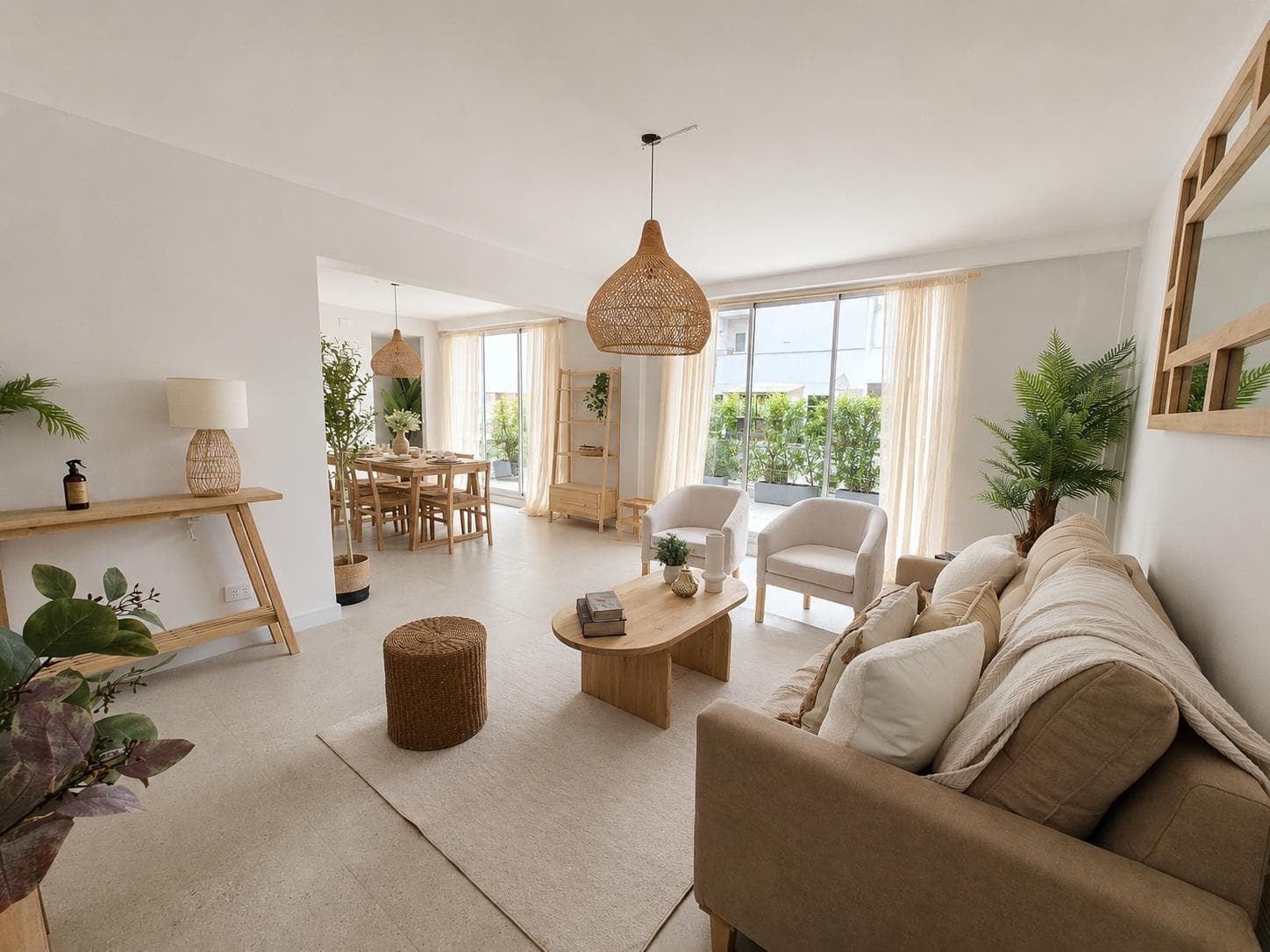 3-Bedroom Apartment with Balcony, Terrace, and Grill, Plus Parking Space in Almagro
