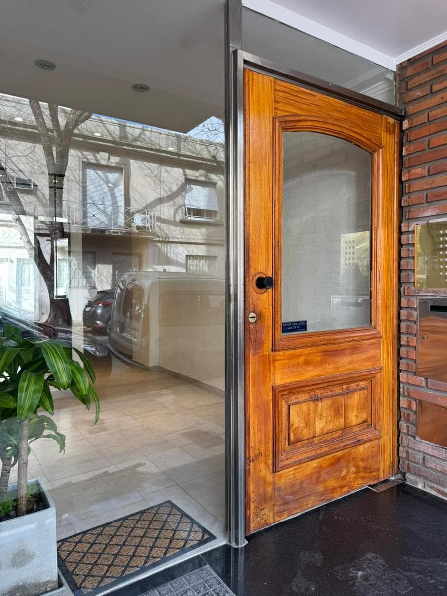 3-Room Apartment with Balcony, Courtyard View, Saavedra