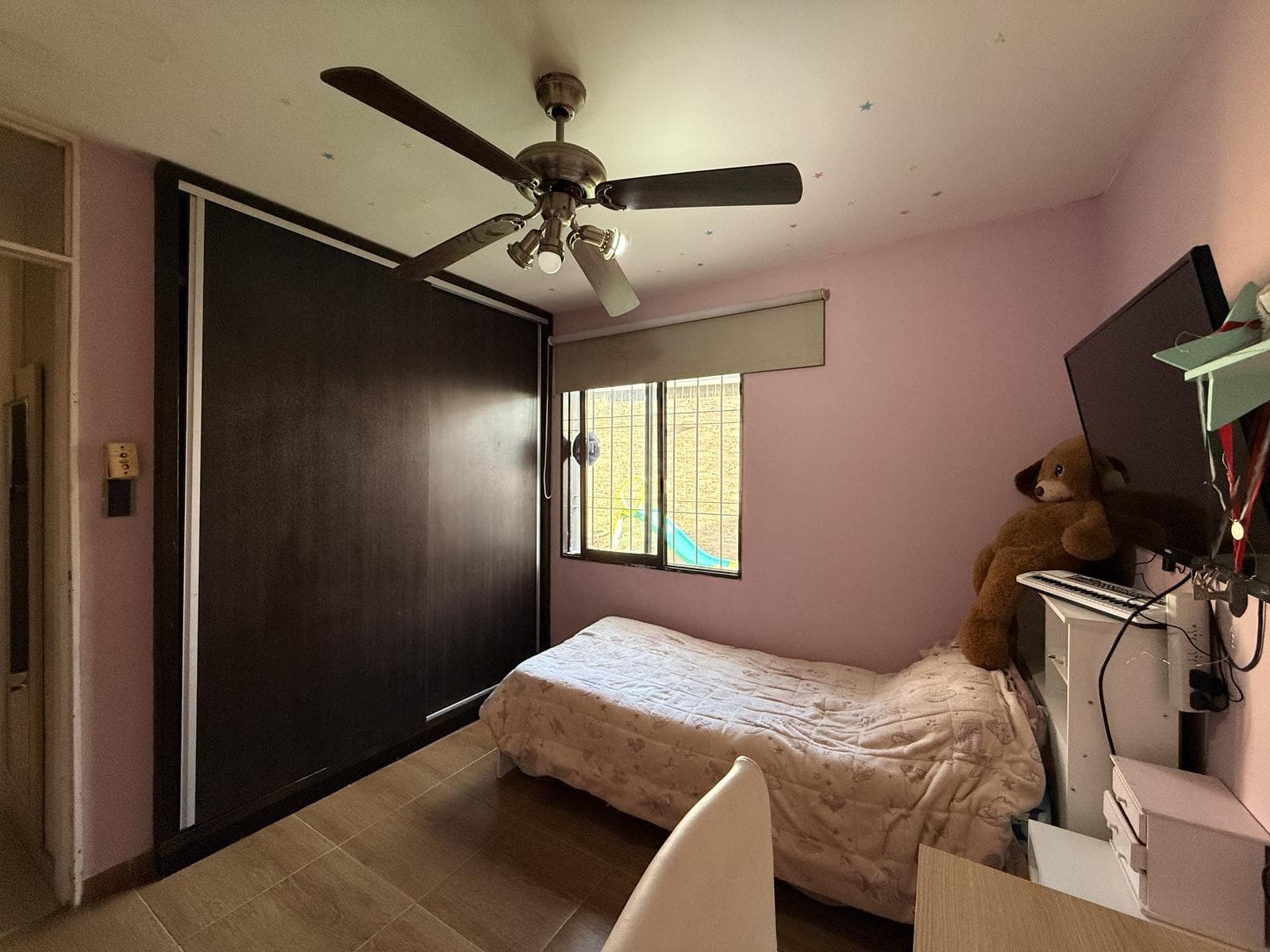 House for Sale Eligible for Financing in the Luzuriaga Maipu Municipal Neighborhood