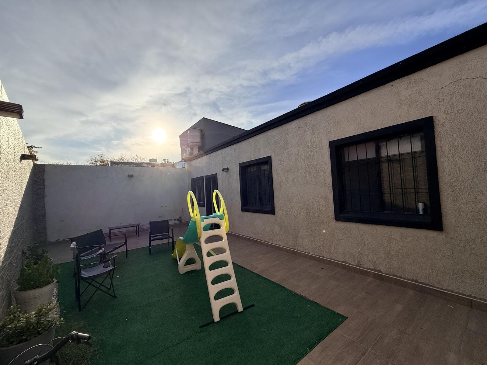 House for Sale Eligible for Financing in the Luzuriaga Maipu Municipal Neighborhood