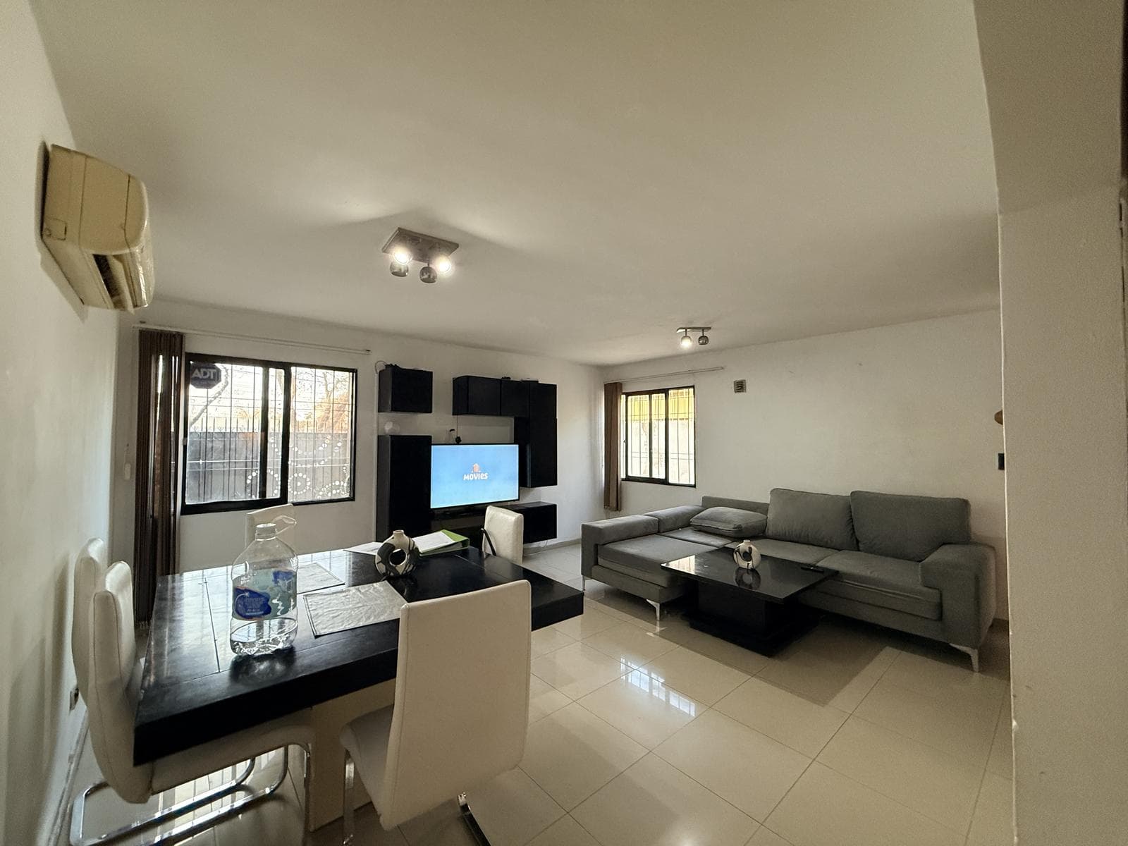 House for Sale Eligible for Financing in the Luzuriaga Maipu Municipal Neighborhood