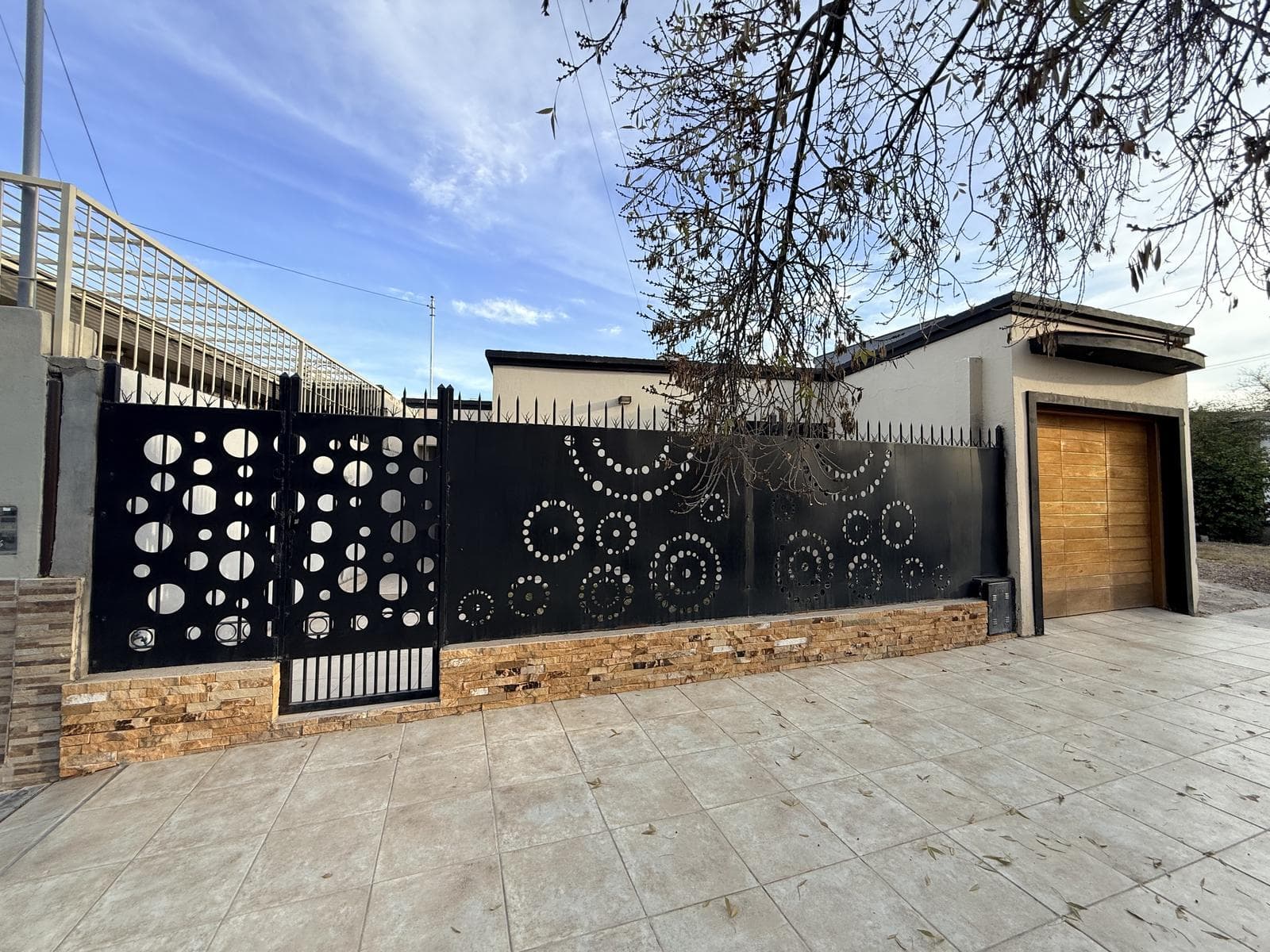 House for Sale Eligible for Financing in the Luzuriaga Maipu Municipal Neighborhood