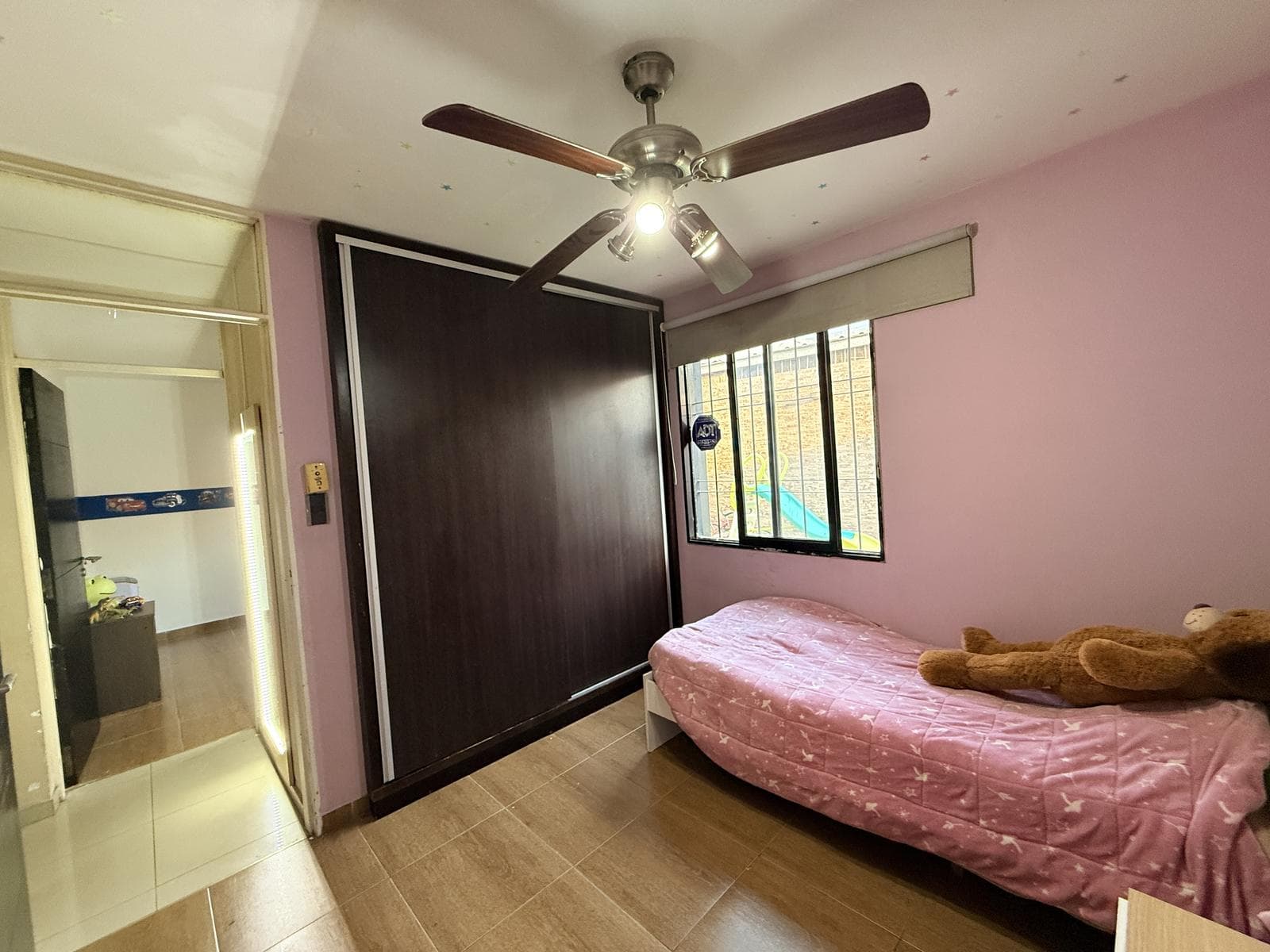 House for Sale Eligible for Financing in the Luzuriaga Maipu Municipal Neighborhood