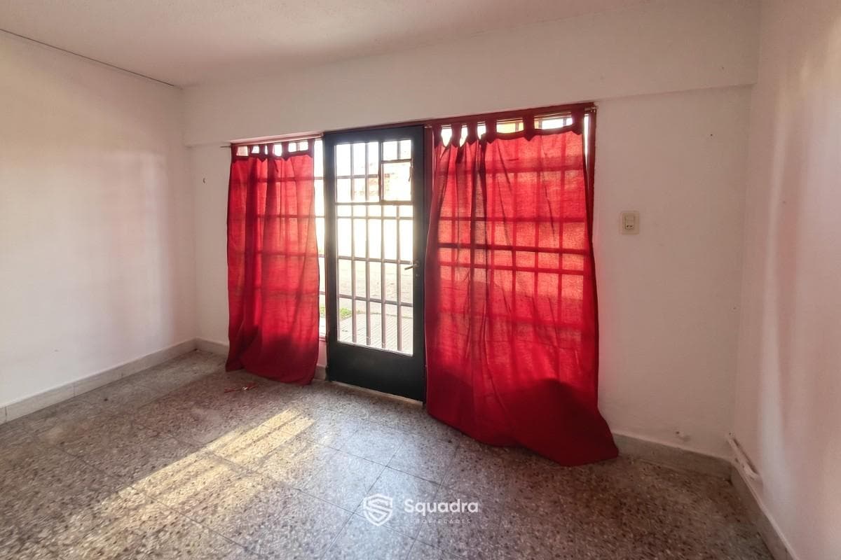 FOR RENT - Commercial Space - South Area, Rosario.