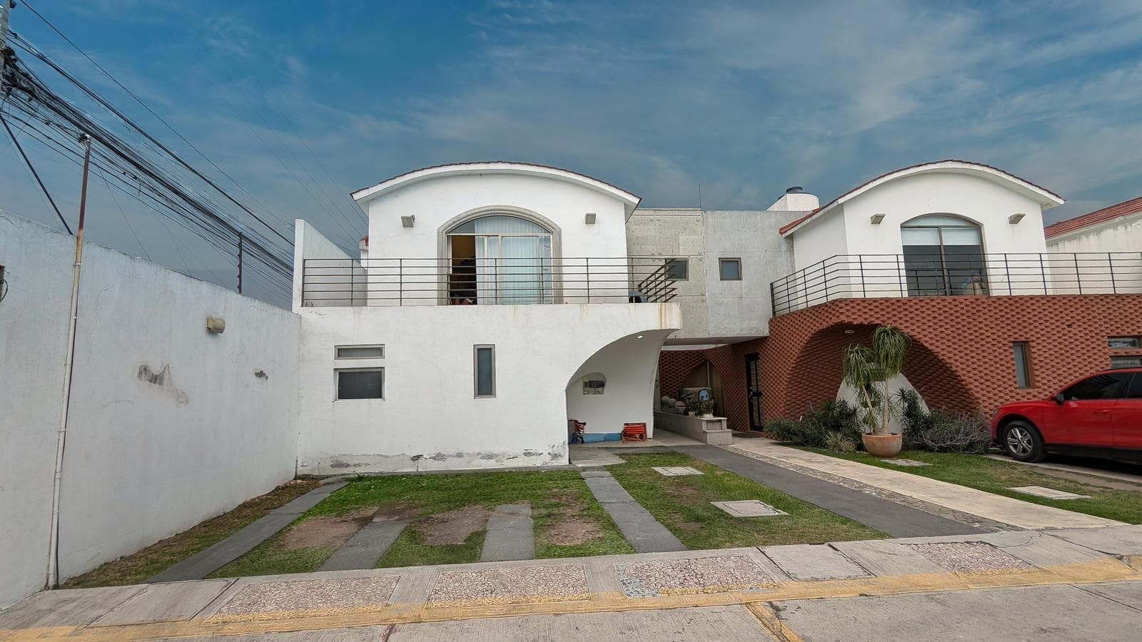 HOUSE FOR SALE IN THE ALTAMIRA RESIDENTIAL COMPLEX, METEPEC