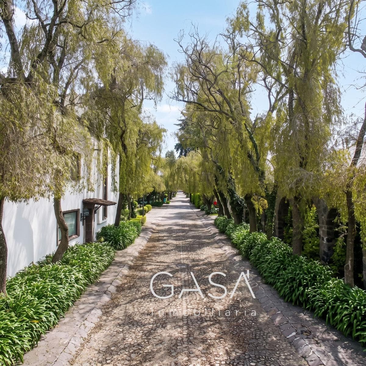 House for Sale at Ex Hacienda Barbabosa, Zinacaltepec, State of Mexico