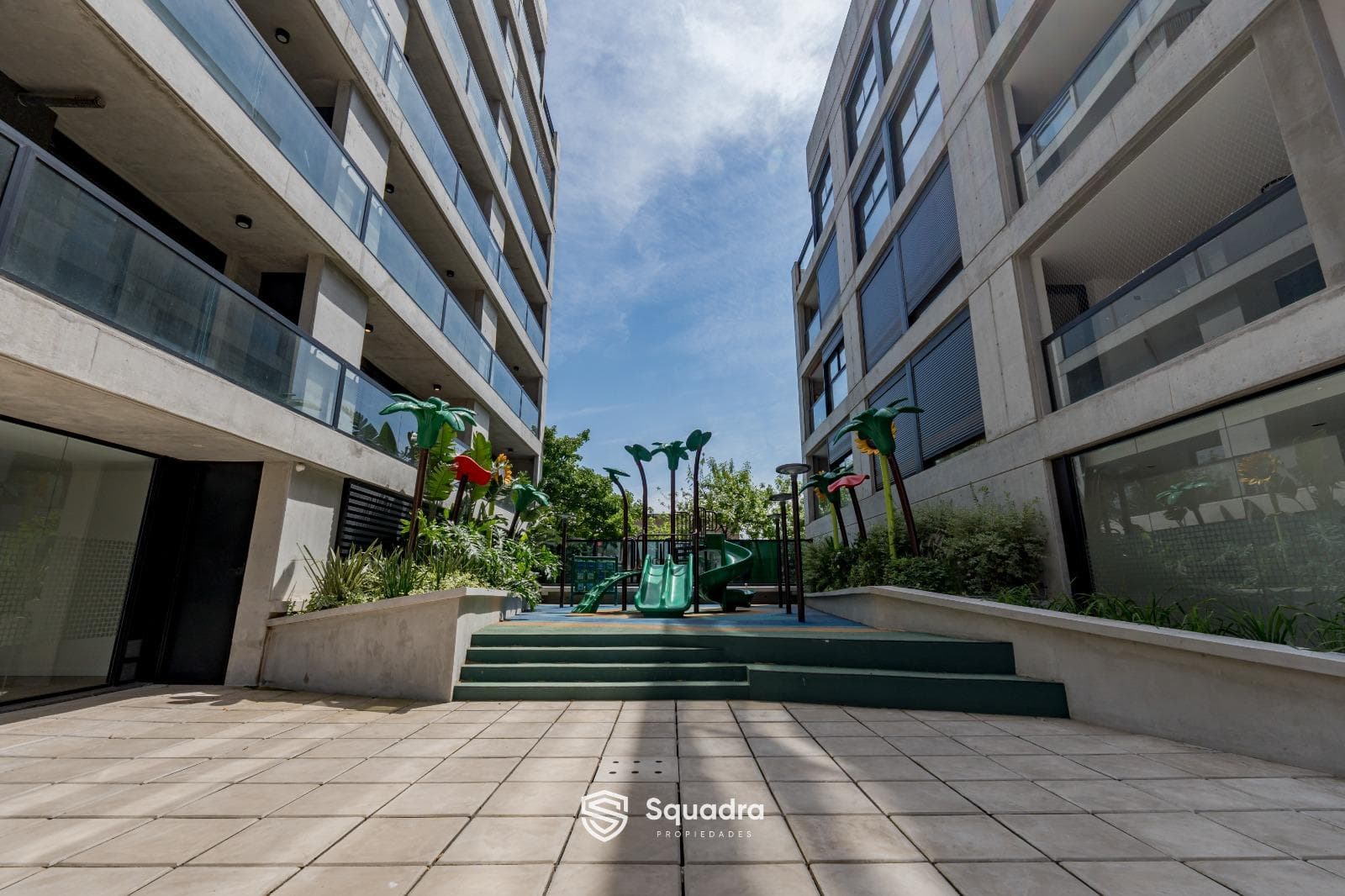 FOR SALE - 1-bedroom apartment with garage - Alta Florida Condominium, Rosario.