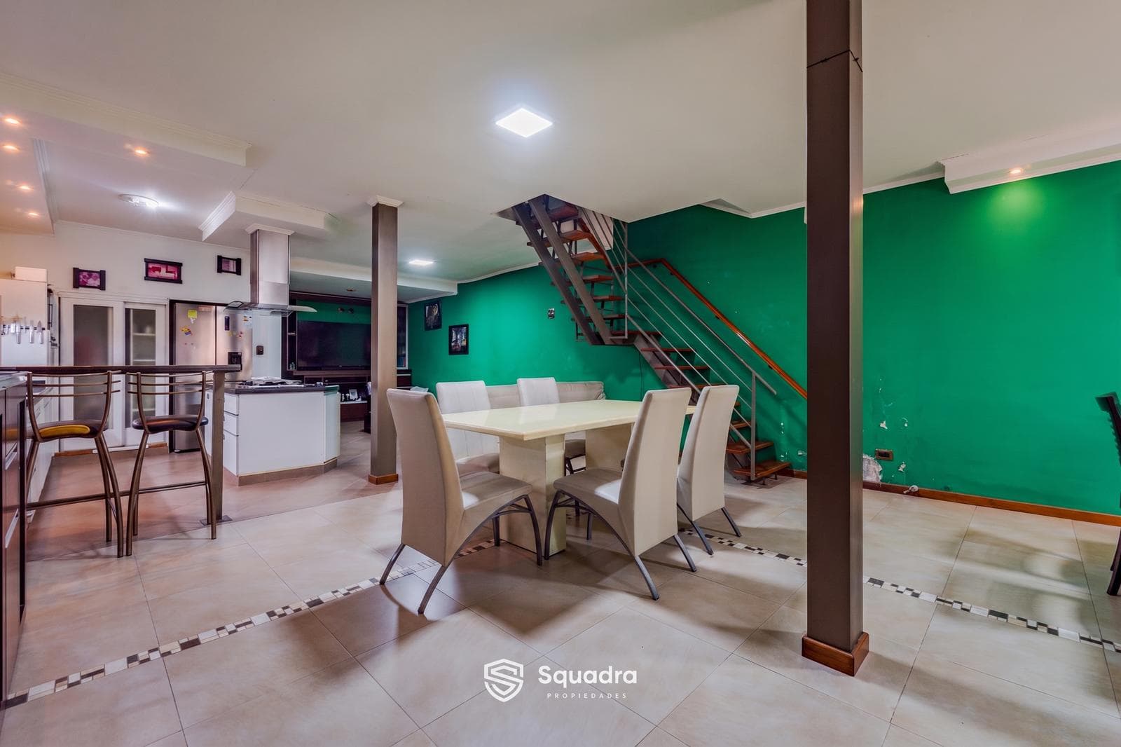 FOR SALE - 2-bedroom house with garage/storage room - Azcuénaga neighborhood, Rosario.