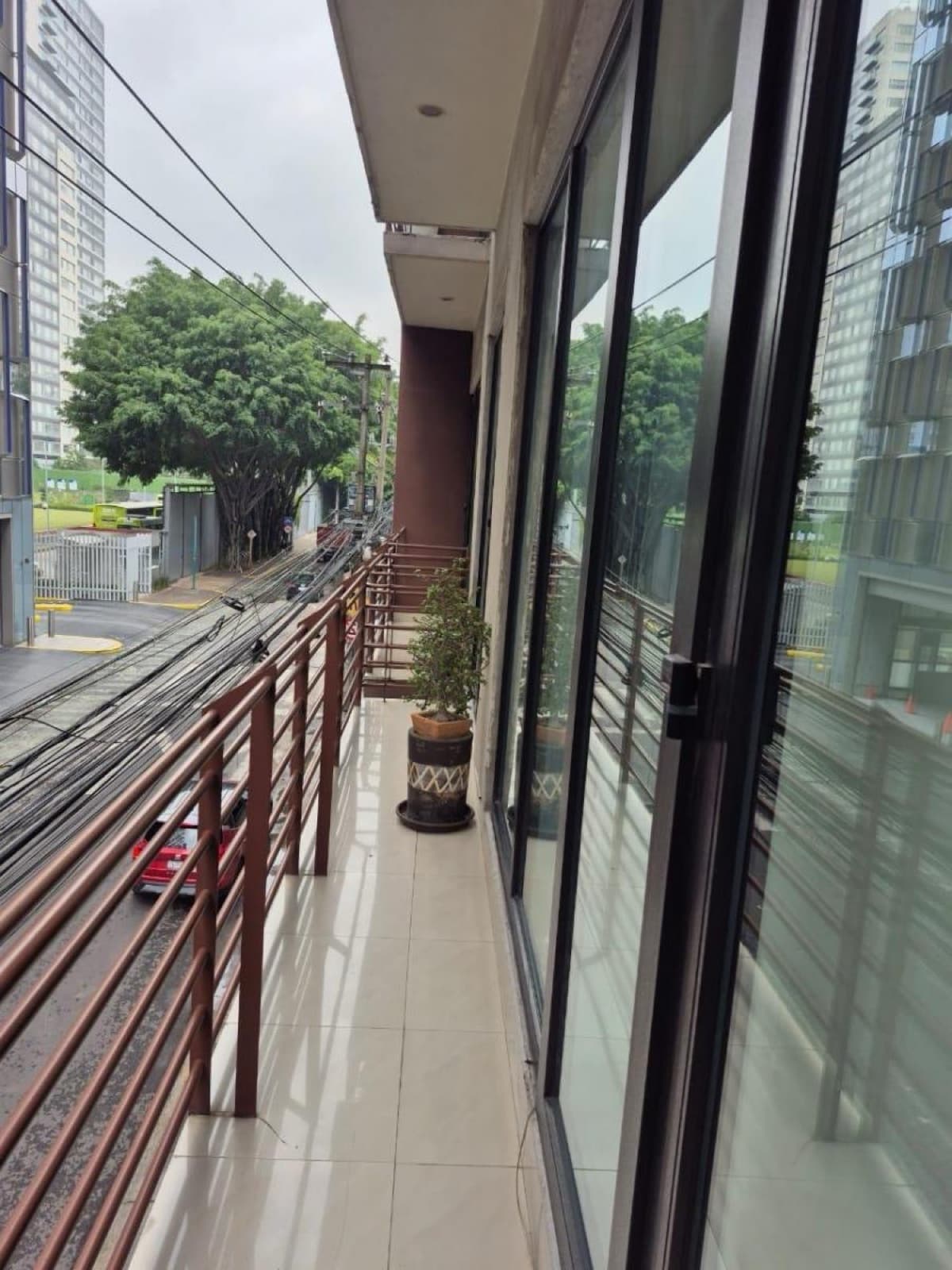 Apartment for sale in Col. Anáhuac: balcony, storage room, 2 bedrooms, amenities, security, 2 parking spaces