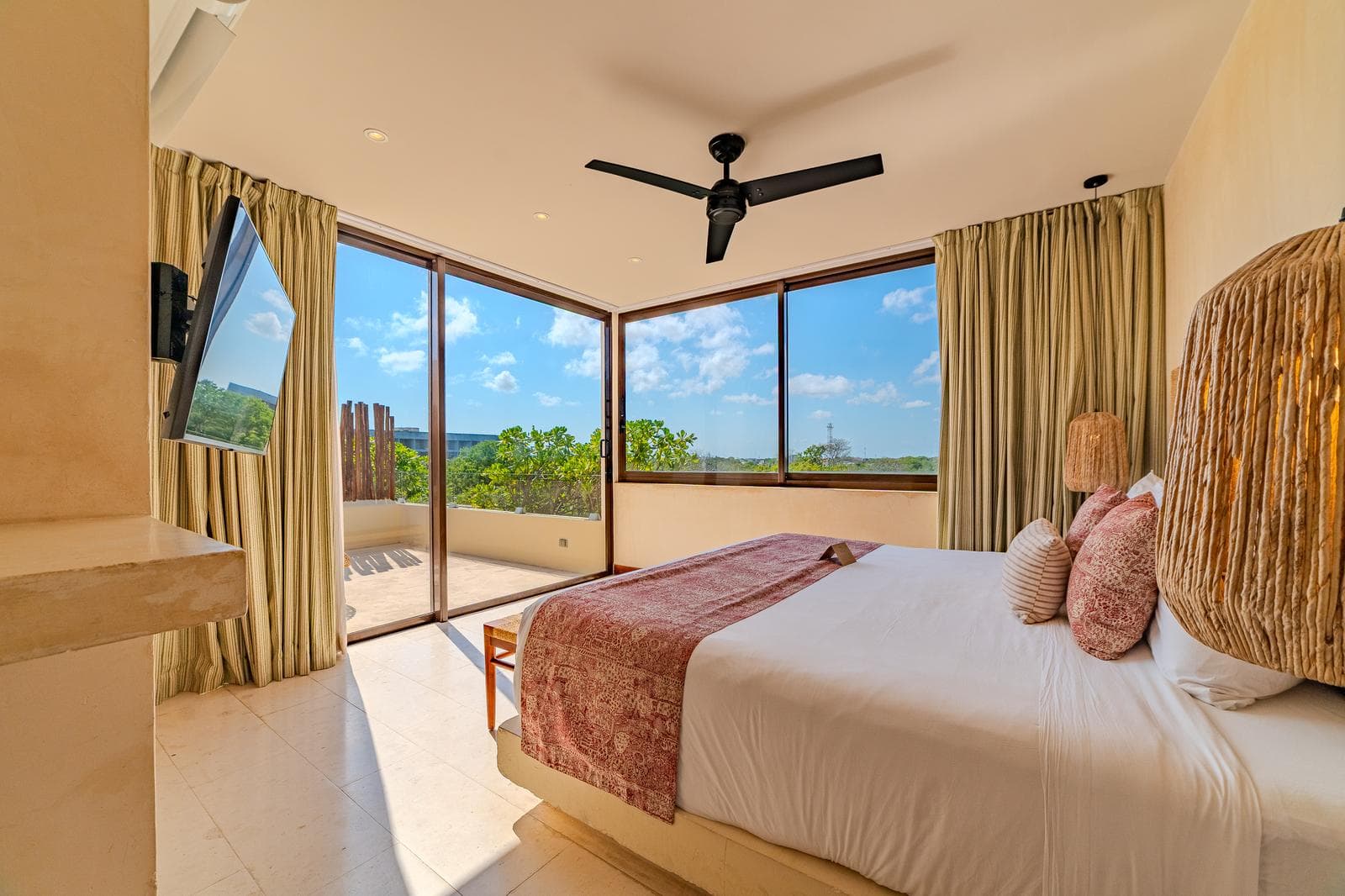 3-Bedroom Penthouse Apartment in Aldea Zama