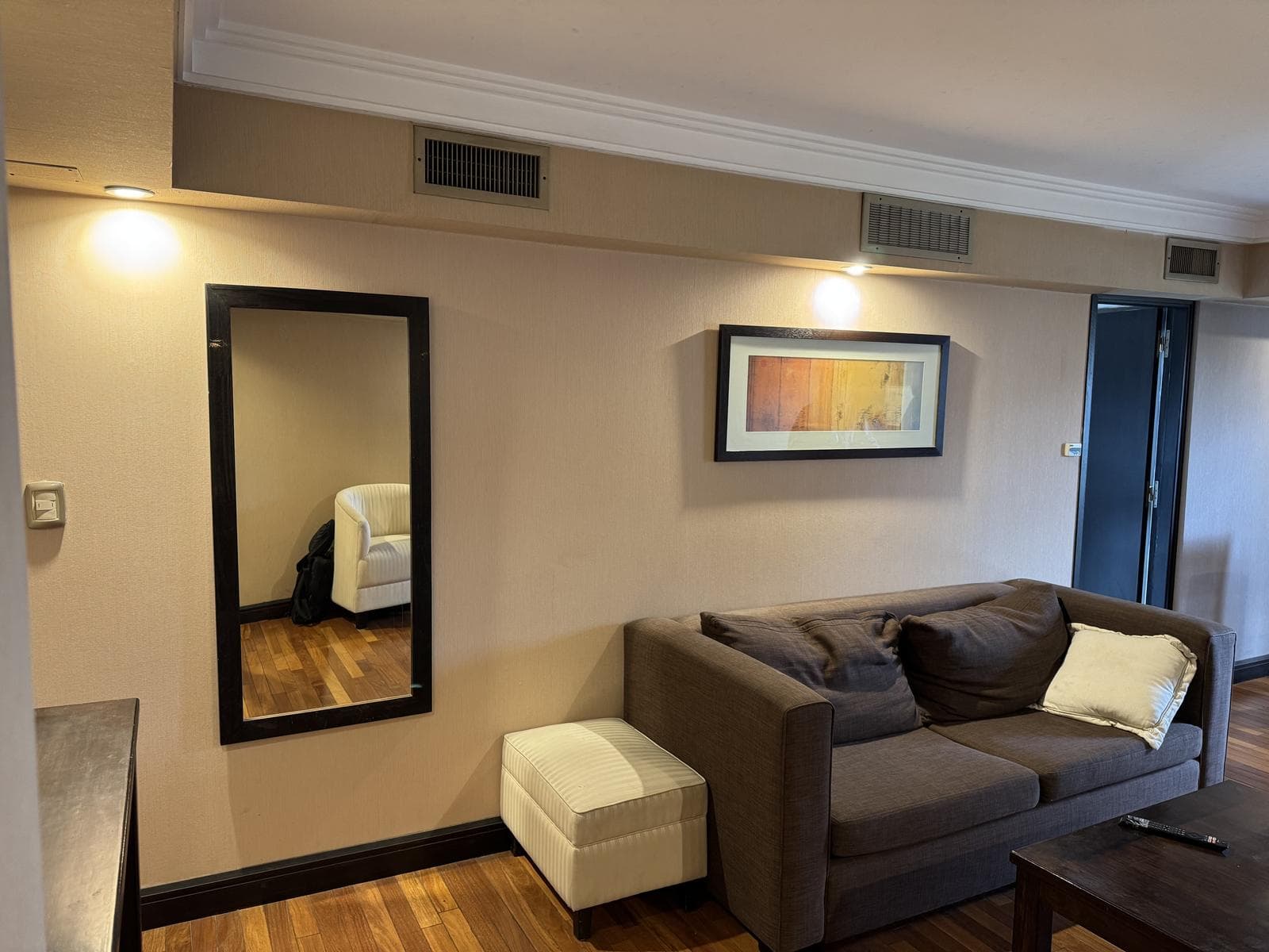 Apartment for Sale in Mendoza with Amenities and Fully Furnished
