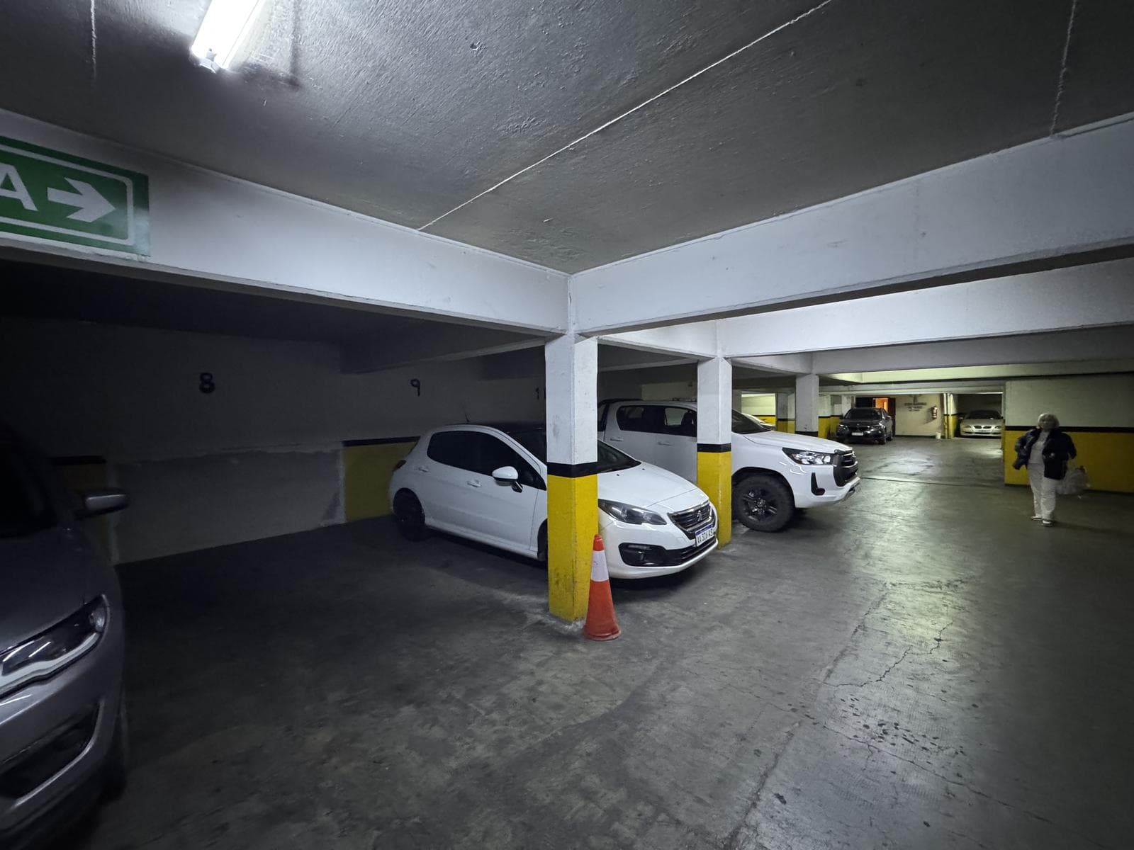 Apartment for Sale in Mendoza with Amenities and Fully Furnished