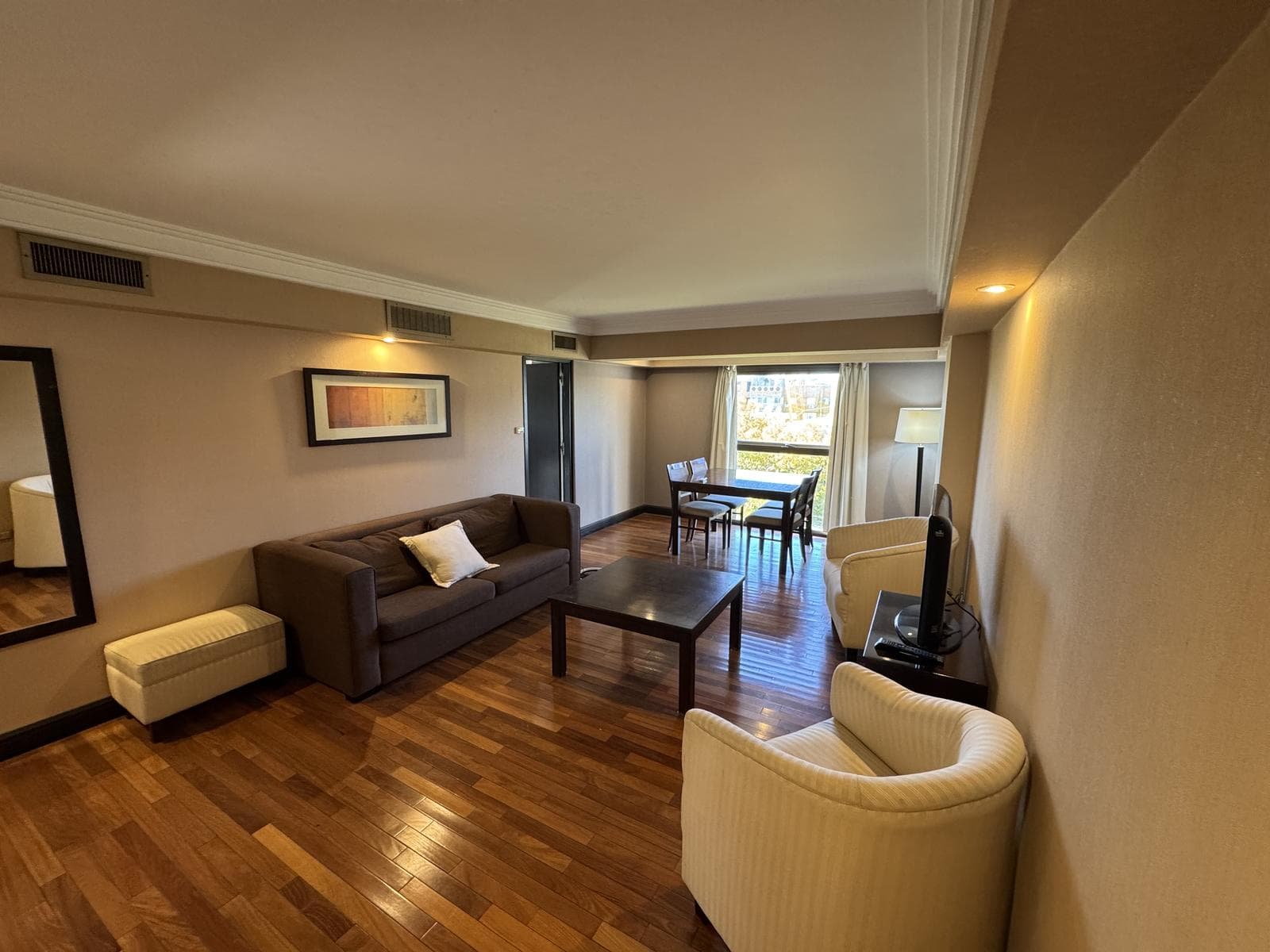 Apartment for Sale in Mendoza with Amenities and Fully Furnished