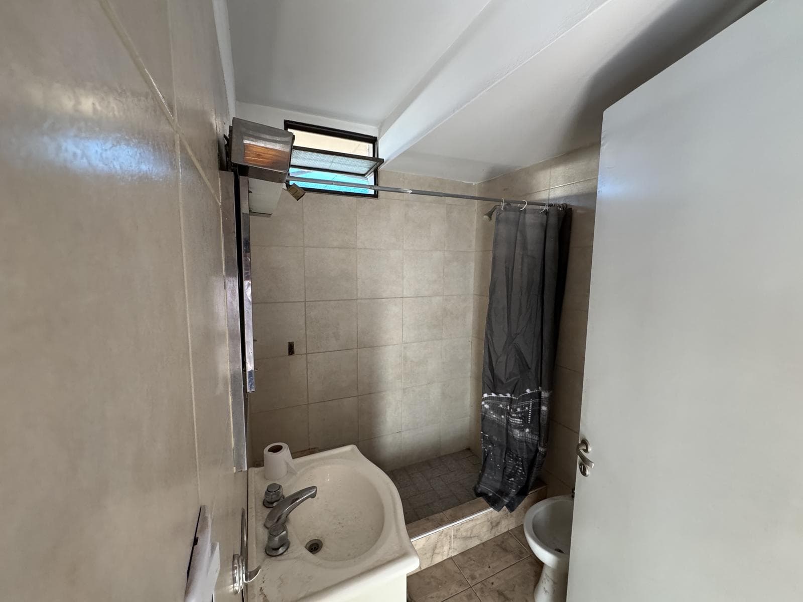 House and 2 additional apartments for sale in Las Heras