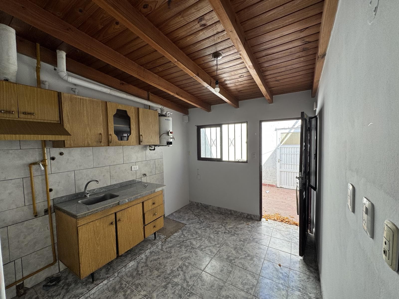 House and 2 additional apartments for sale in Las Heras