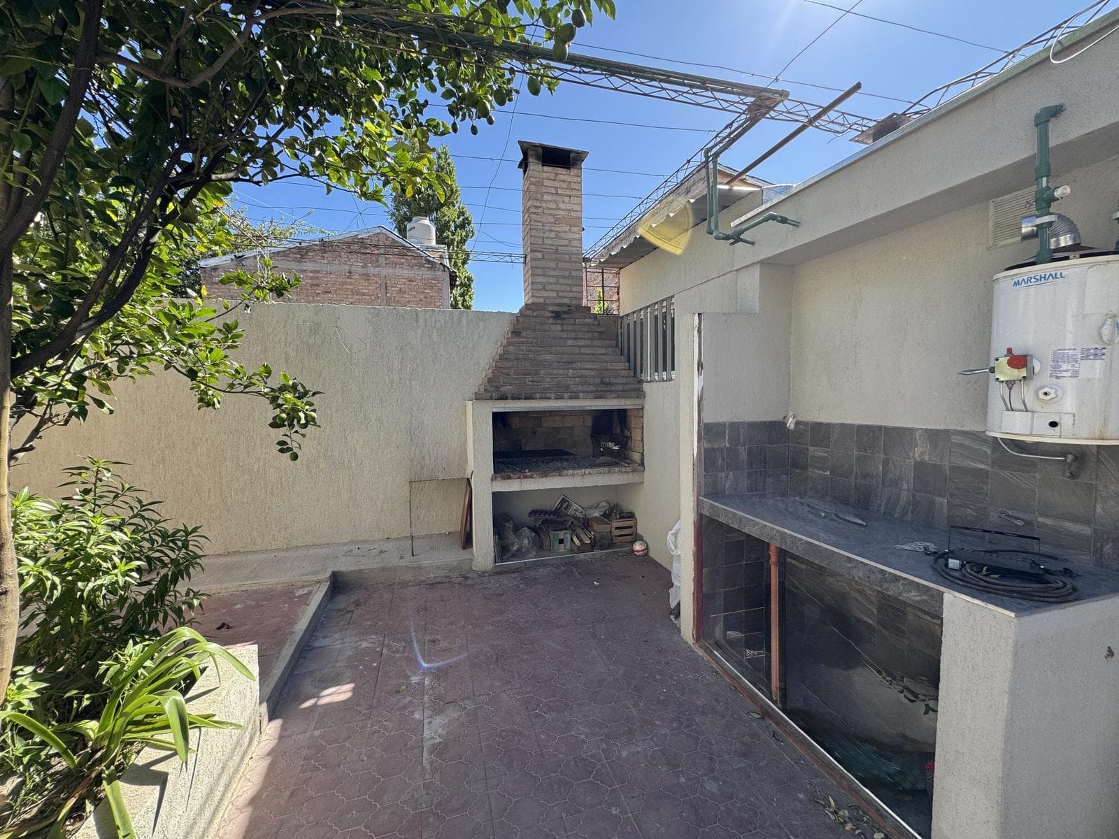 House and 2 additional apartments for sale in Las Heras