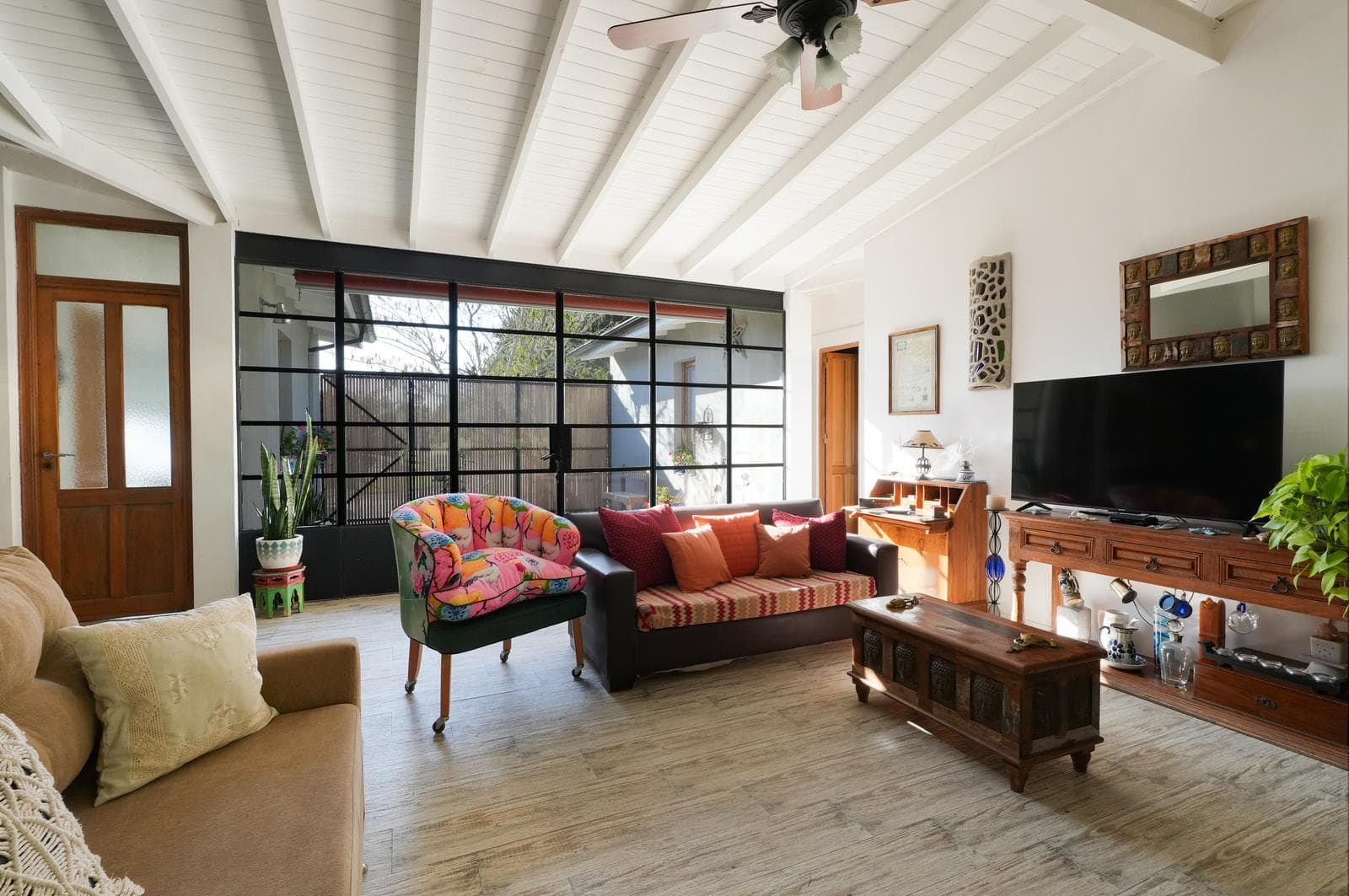 VENTA CASA 4 AMBIERTES BARRIO CARDALES VILLAGE