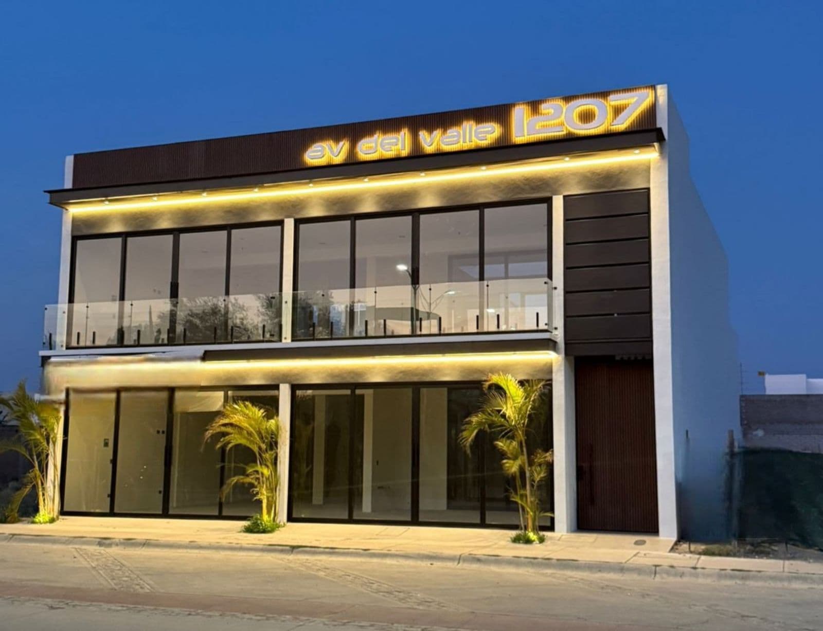 Local - Condominio Loretta