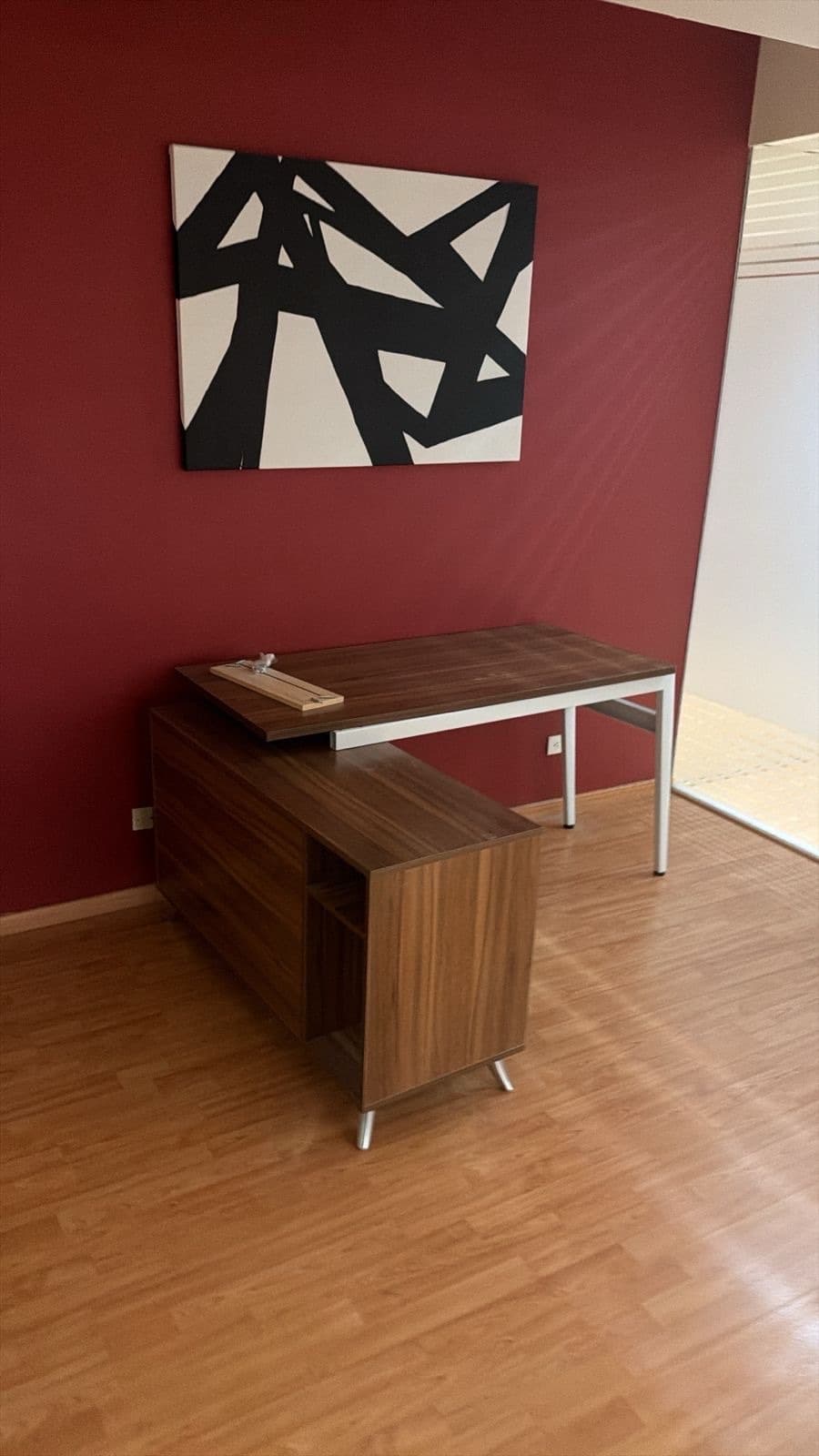 Office for Rent in Jardines en la Montaña