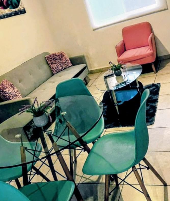 2-Bedroom Apartment on Paseo Los Olivos