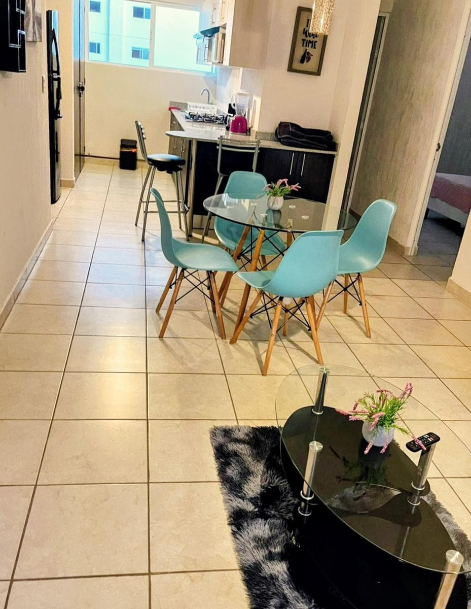 2-Bedroom Apartment on Paseo Los Olivos