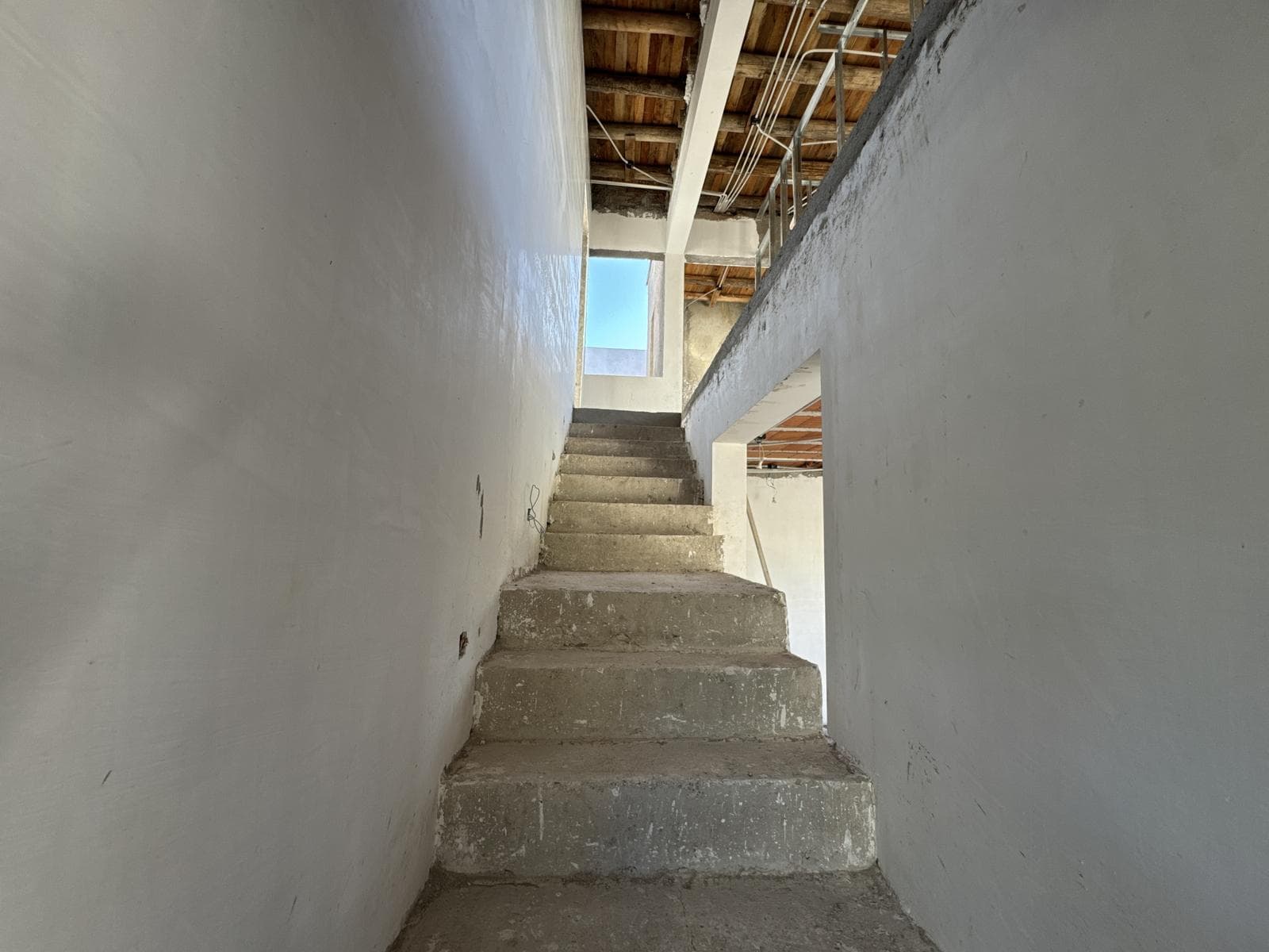 Brand-New House for Sale in the Lujan de Cuyo Gated Community