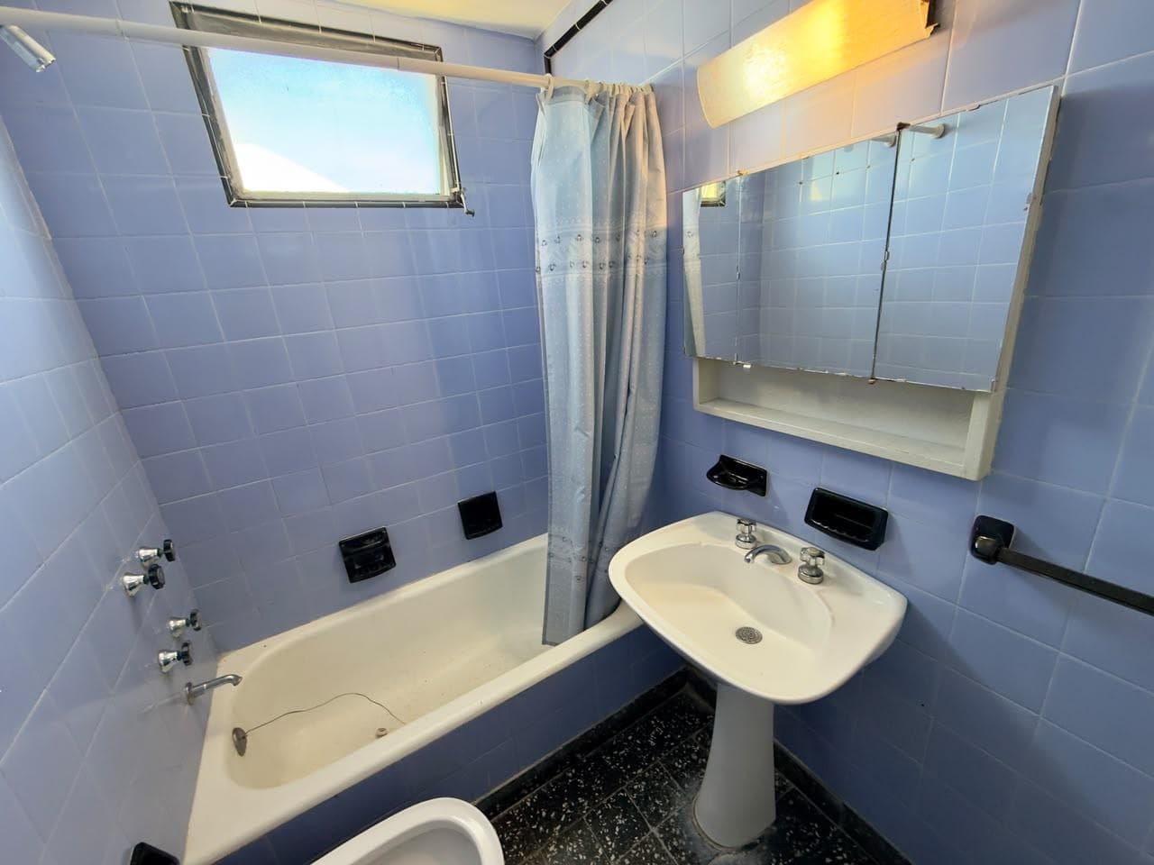 3-room apartment for sale with a balcony in Villa Mitre, Caba
