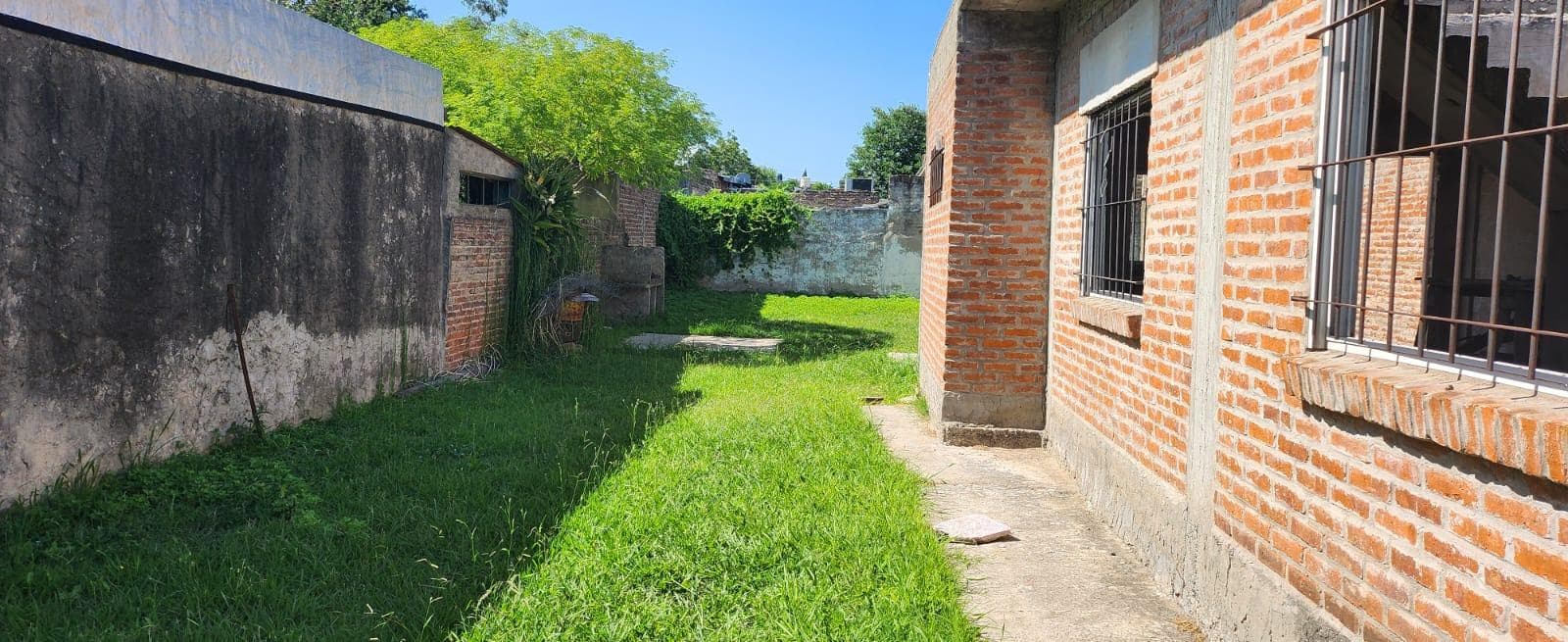LAND FOR SALE WITH IMPROVEMENTS IN TEMPERLEY