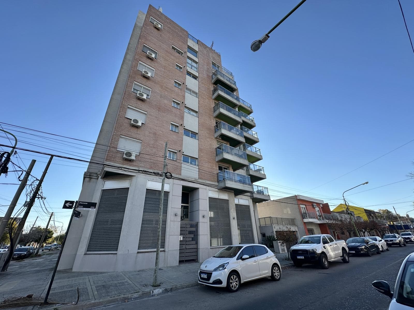 1-room apartment for sale. Building with a pool and terrace. Downtown Campana