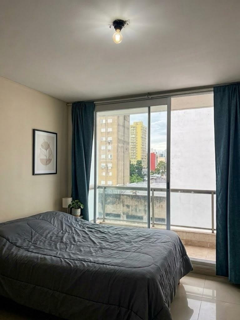 For Sale - Studio Apartment with Balcony - Lourdes Neighborhood, Rosario