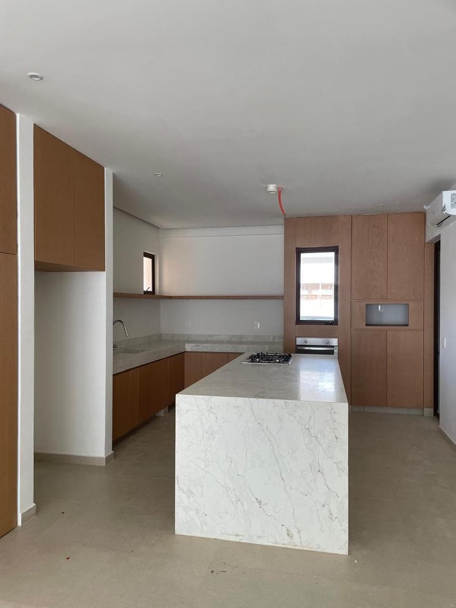Beautiful house for sale on Via Cumbres, 3 bedrooms, pool, Cancún, Quintana Roo