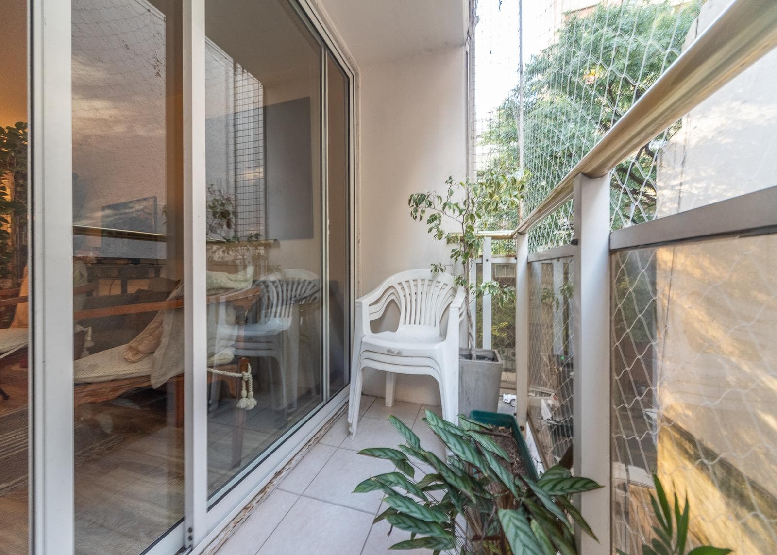 3-Bedroom Apartment for Sale in Palermo with Parking Space