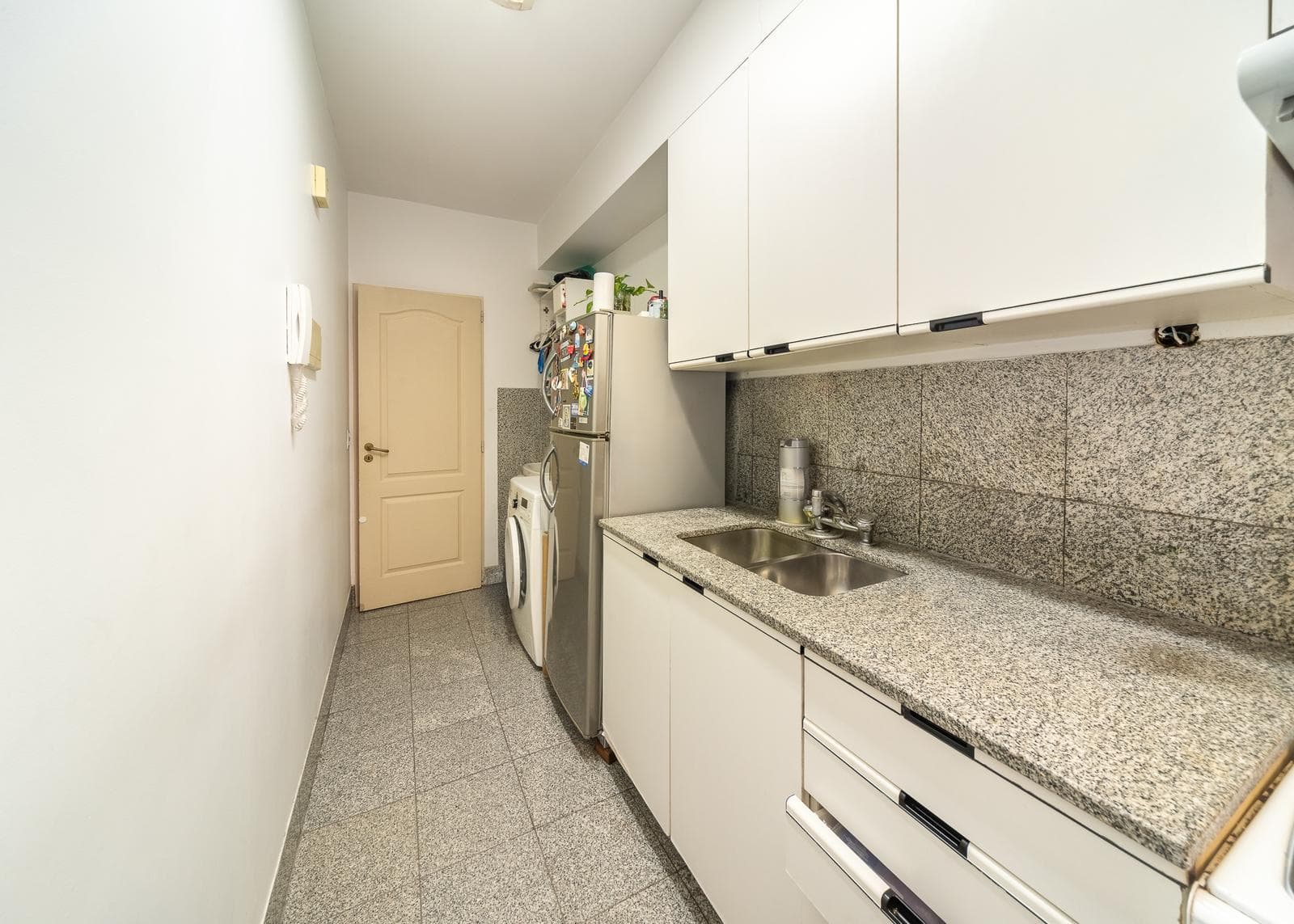 3-Bedroom Apartment for Sale in Palermo with Parking Space