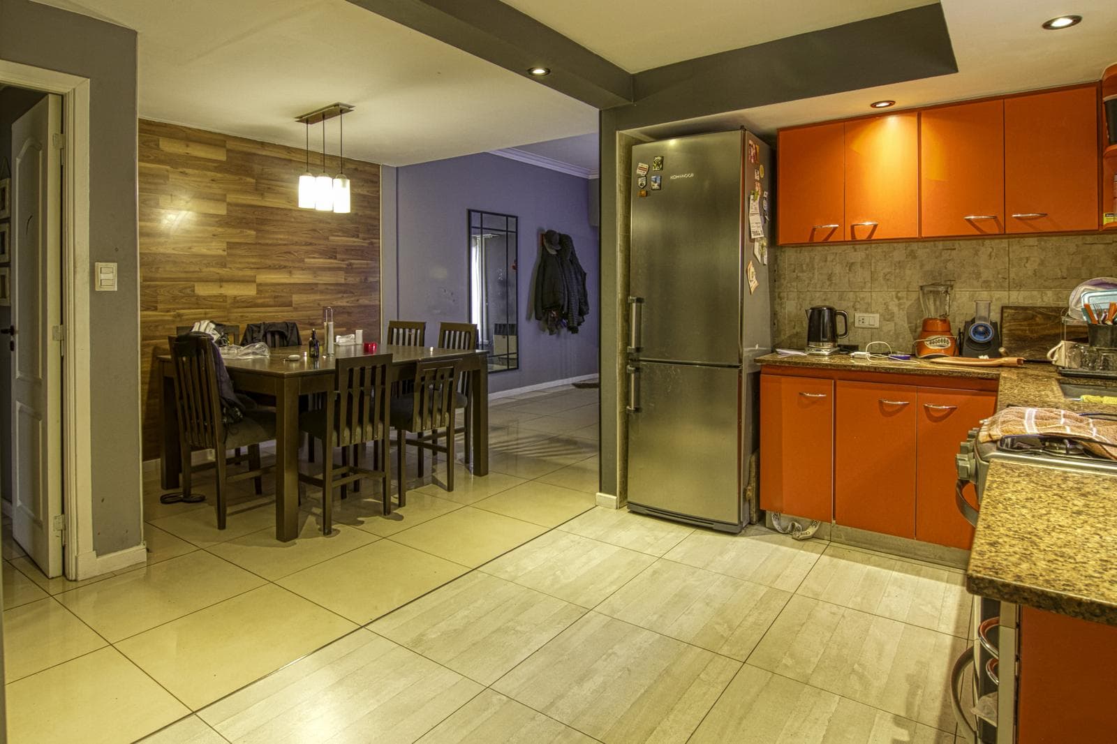 4-bedroom house with a barbecue area and driveway