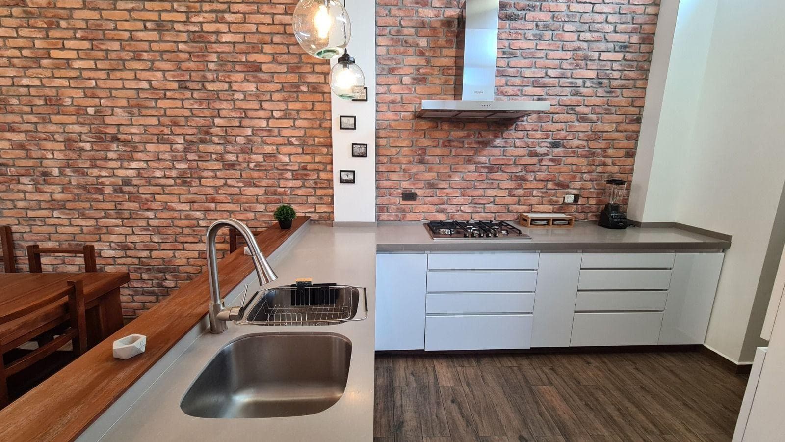 HOUSE FOR SALE IN THE TOWN CENTER OF SAN PEDRO GARZA GARCIA