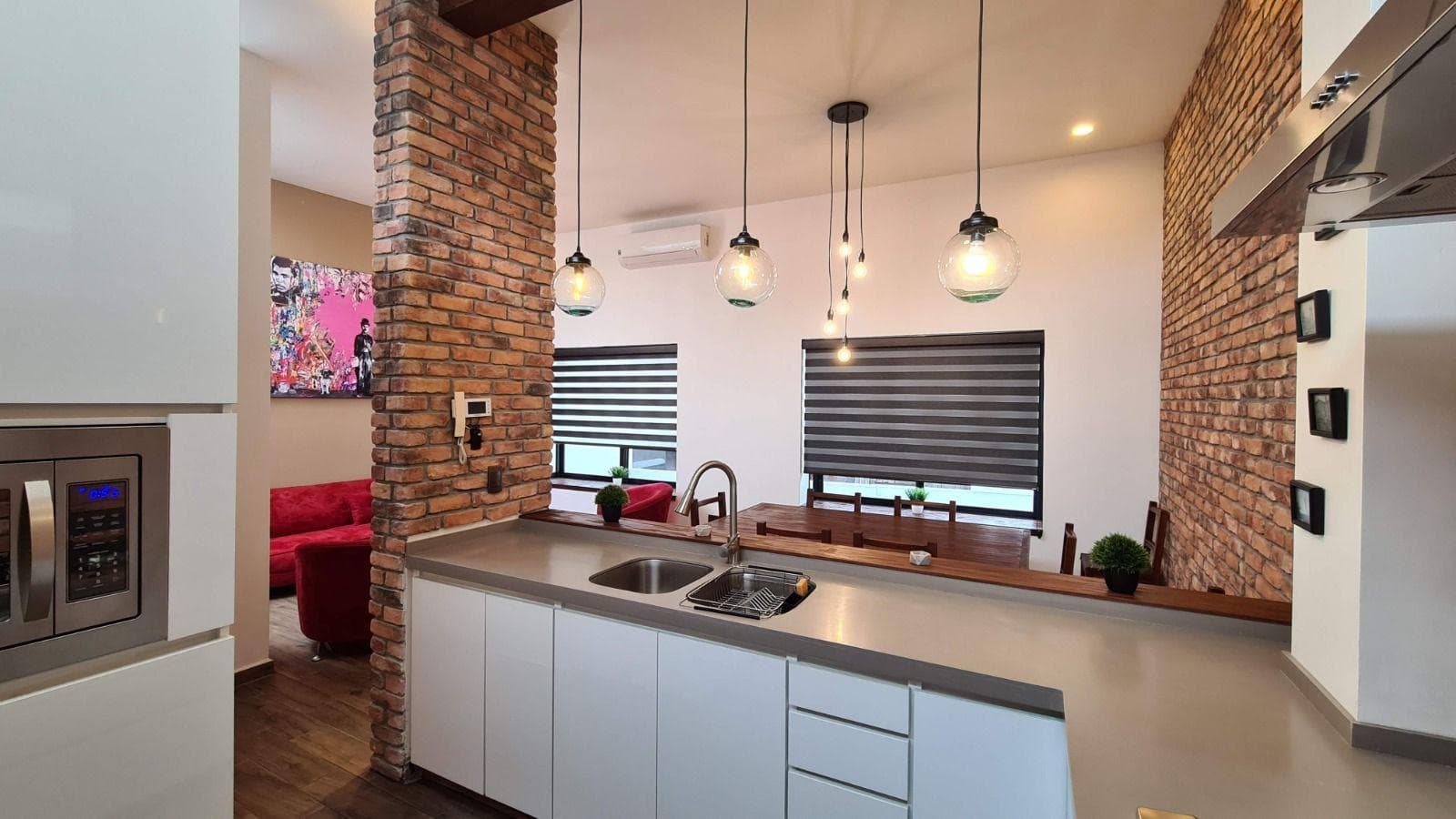 HOUSE FOR SALE IN THE TOWN CENTER OF SAN PEDRO GARZA GARCIA