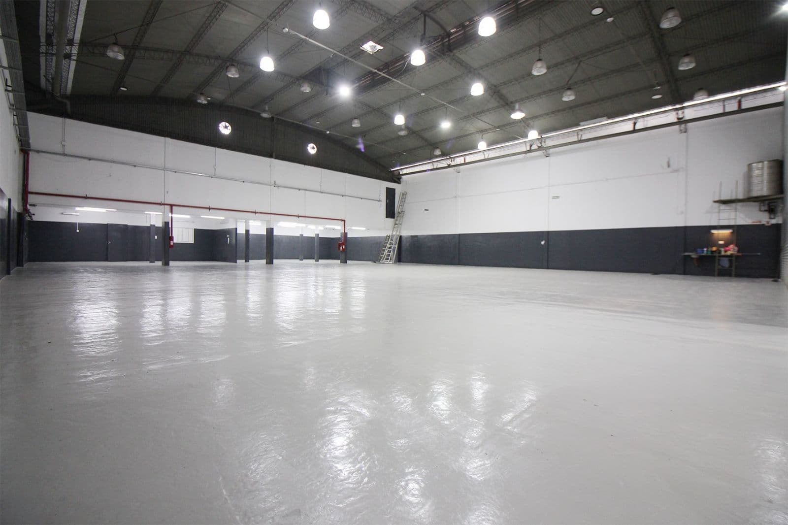 Warehouse for Rent in Monte Castro