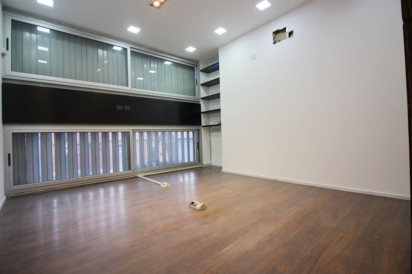 Warehouse for Rent in Monte Castro