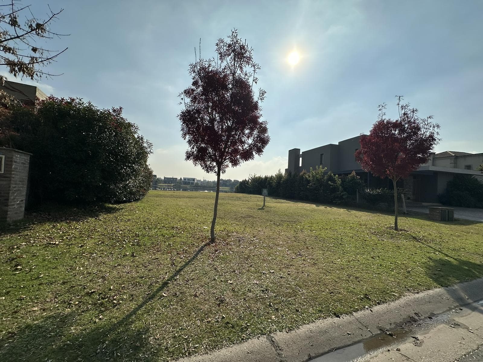 Waterfront Lot in the San Francisco Neighborhood