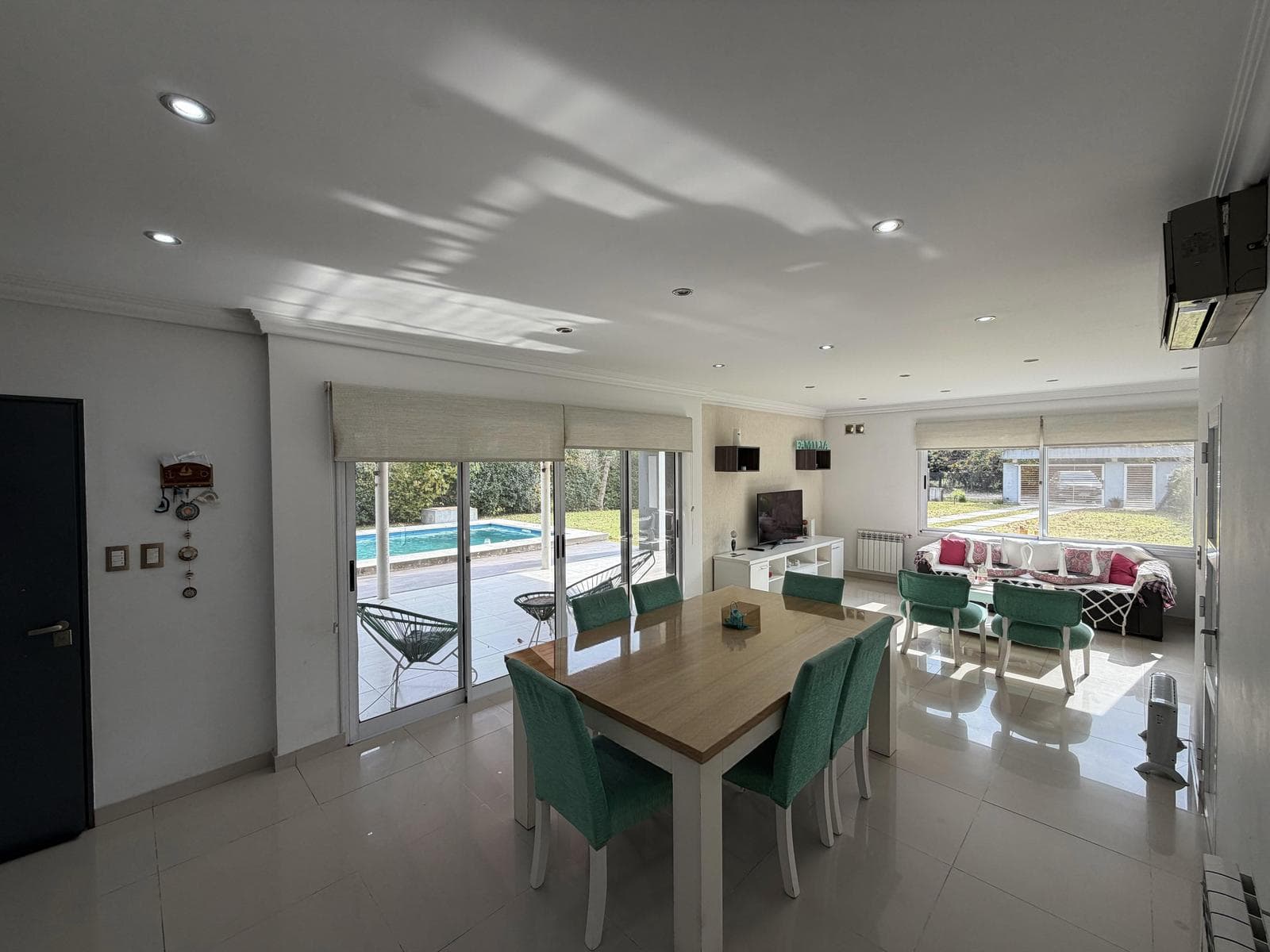 4-ROOM HOUSE FOR SALE IN LA CELIA