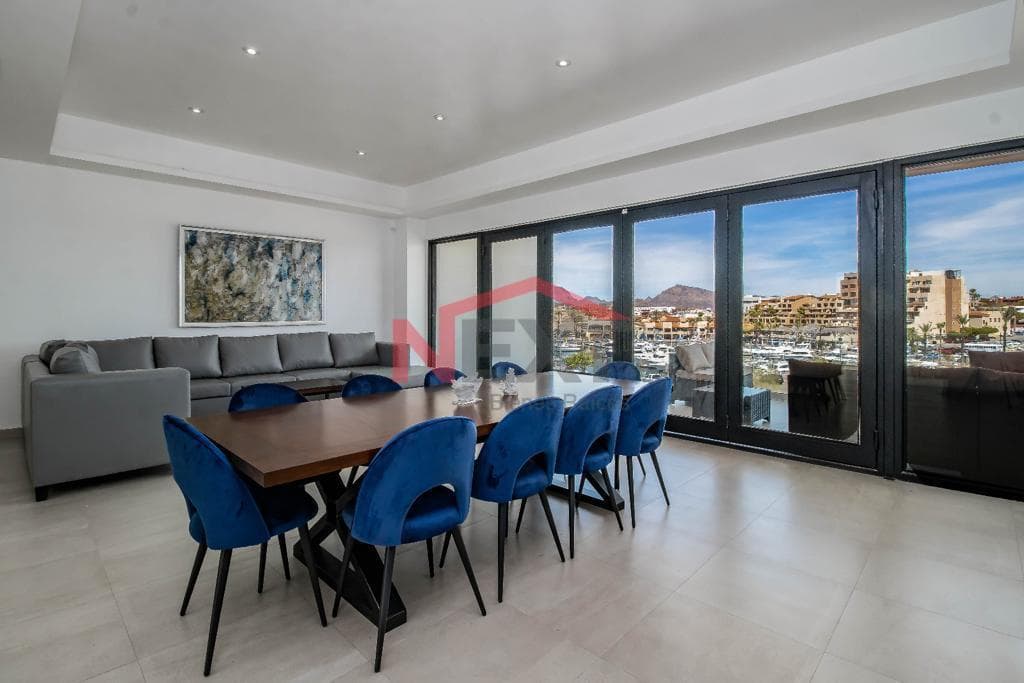VENTA DE PROPIEDAD FRENTE AL MAR