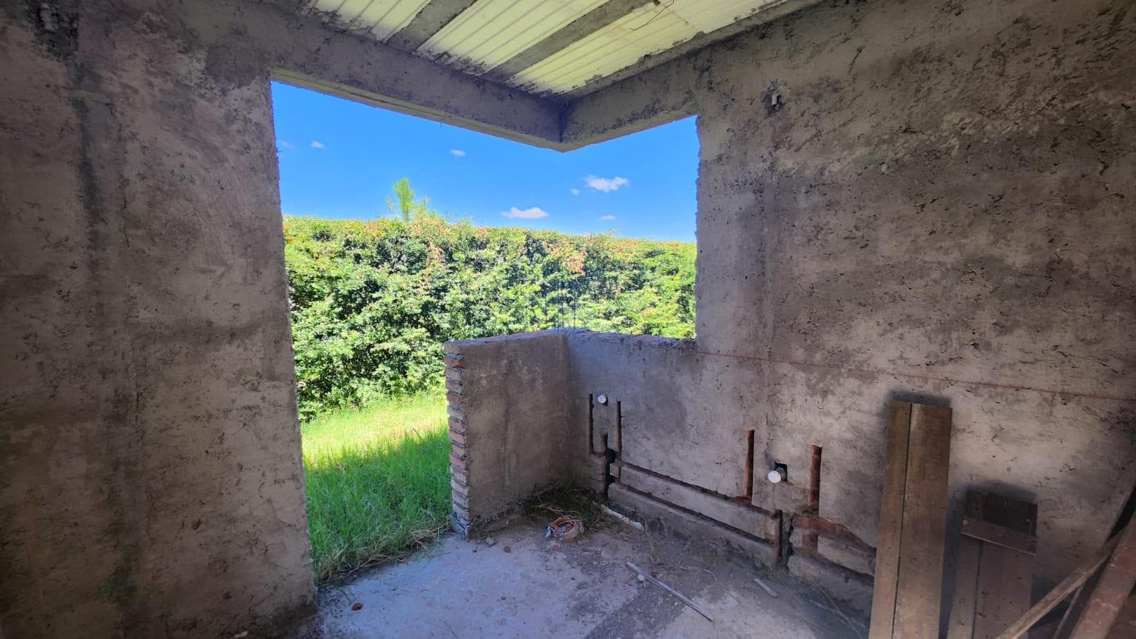 House under construction in Las Paredes