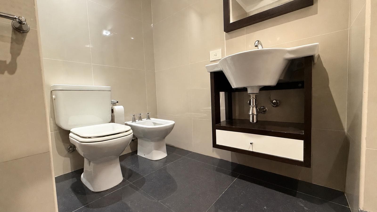 3-Bedroom Apartment for Sale with Terrace and Balcony in Villa Crespo