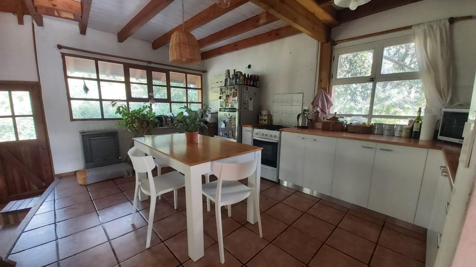FOR SALE: 2-bedroom house with 2 covered parking spaces on a 500 m² lot—Mortgage-eligible, Norte Neighborhood, Villa La Angostura