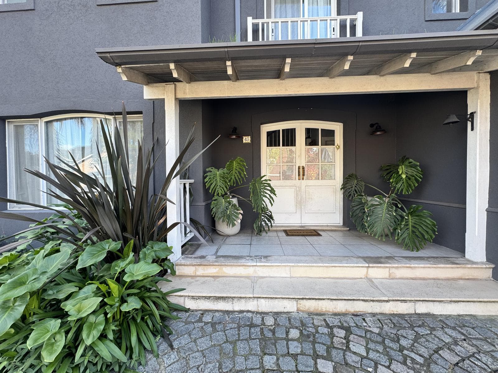 Impeccable House for Sale in the La Colina Gated Community